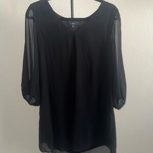 NWOT Lulu’s Women’s Black Relaxed Long Sleeve Dress